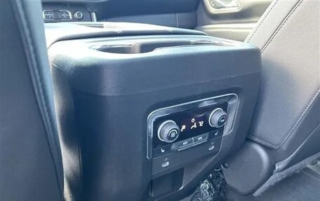 Chevrolet Tahoe IV, 2022 год, 9 800 000 рублей, 22 фотография