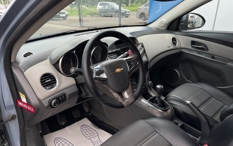 Chevrolet Cruze II, 2010 год, 547 000 рублей, 9 фотография