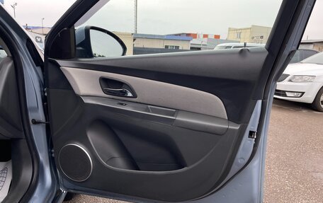Chevrolet Cruze II, 2010 год, 547 000 рублей, 16 фотография