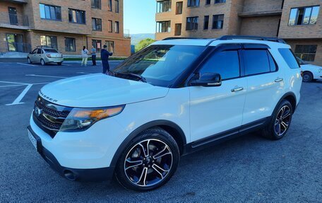 Ford Explorer VI, 2013 год, 1 800 000 рублей, 3 фотография