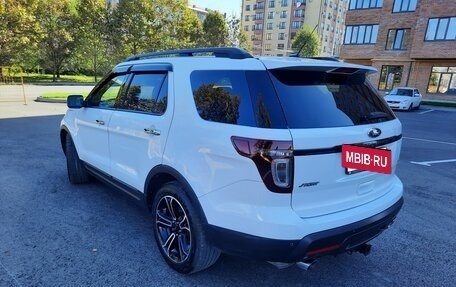Ford Explorer VI, 2013 год, 1 800 000 рублей, 5 фотография
