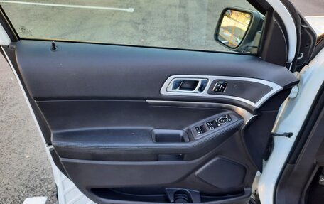 Ford Explorer VI, 2013 год, 1 800 000 рублей, 17 фотография
