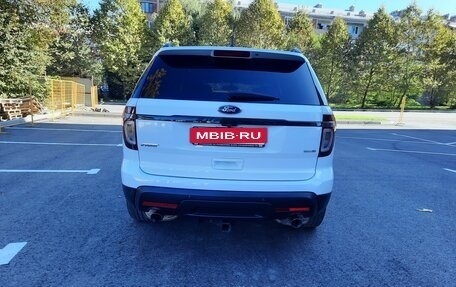Ford Explorer VI, 2013 год, 1 800 000 рублей, 6 фотография