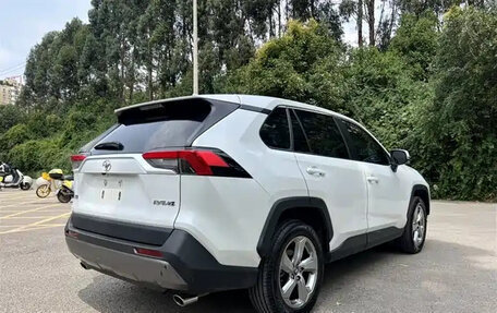 Toyota RAV4, 2021 год, 2 400 222 рублей, 6 фотография