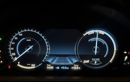 BMW 3 серия, 2018 год, 2 700 000 рублей, 14 фотография