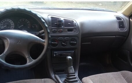 Mitsubishi Galant VIII, 1995 год, 270 000 рублей, 3 фотография