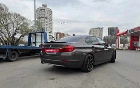 BMW 5 серия, 2012 год, 1 900 000 рублей, 3 фотография