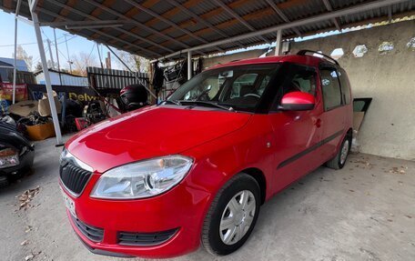 Skoda Roomster, 2011 год, 550 000 рублей, 4 фотография