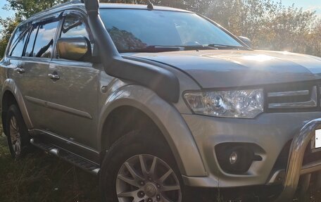 Mitsubishi Pajero Sport II рестайлинг, 2013 год, 1 700 000 рублей, 2 фотография