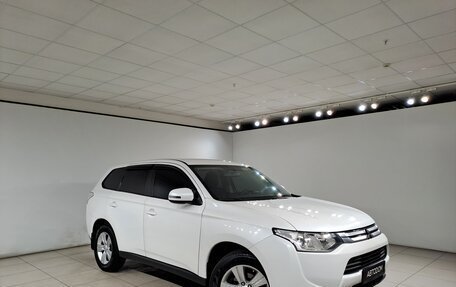 Mitsubishi Outlander III рестайлинг 3, 2014 год, 1 190 000 рублей, 3 фотография