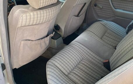 Mercedes-Benz E-Класс, 1993 год, 650 000 рублей, 5 фотография