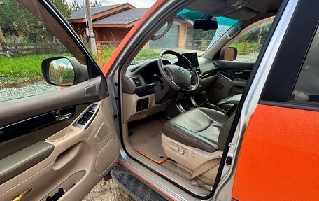 Toyota Land Cruiser Prado 120 рестайлинг, 2007 год, 2 249 000 рублей, 5 фотография