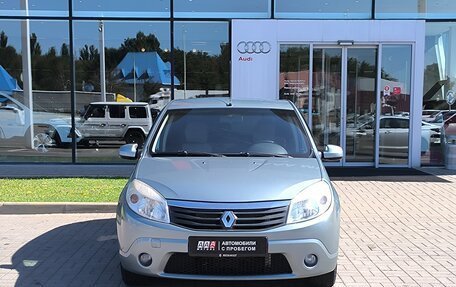 Renault Sandero I, 2012 год, 585 000 рублей, 2 фотография