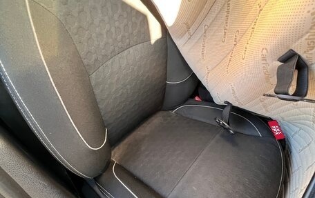 Renault Logan II, 2016 год, 700 000 рублей, 10 фотография