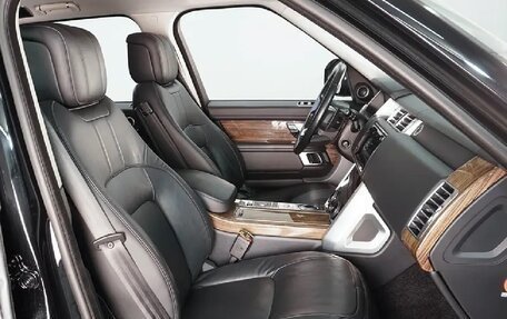 Land Rover Range Rover IV рестайлинг, 2018 год, 6 960 000 рублей, 12 фотография
