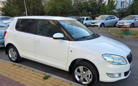 Skoda Fabia II, 2014 год, 900 000 рублей, 2 фотография