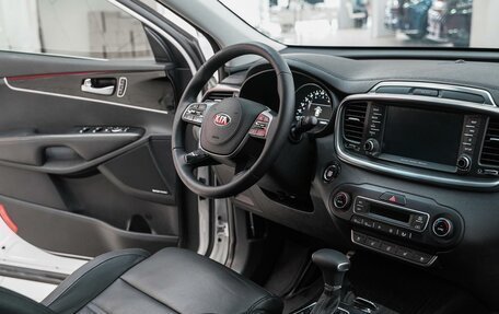KIA Sorento III Prime рестайлинг, 2018 год, 2 499 000 рублей, 16 фотография