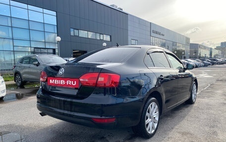 Volkswagen Jetta VI, 2013 год, 949 000 рублей, 3 фотография