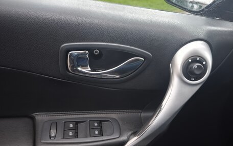 Renault Koleos I рестайлинг 2, 2008 год, 700 000 рублей, 13 фотография