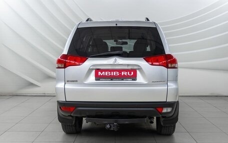 Mitsubishi Pajero Sport II рестайлинг, 2014 год, 1 903 000 рублей, 6 фотография