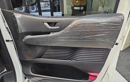 Hyundai Staria, 2025 год, 8 890 000 рублей, 14 фотография