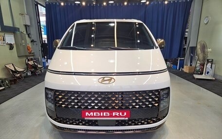 Hyundai Staria, 2025 год, 8 890 000 рублей, 2 фотография
