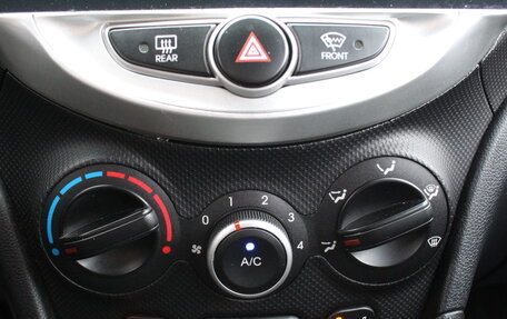 Hyundai Solaris II рестайлинг, 2013 год, 839 000 рублей, 13 фотография