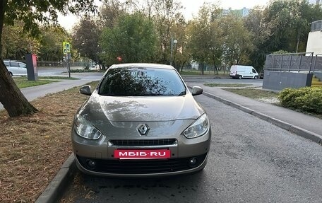 Renault Fluence I, 2010 год, 750 000 рублей, 2 фотография