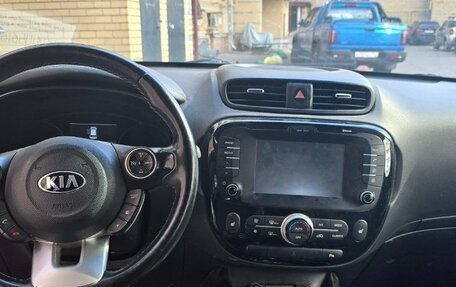 KIA Soul II рестайлинг, 2017 год, 1 500 000 рублей, 8 фотография