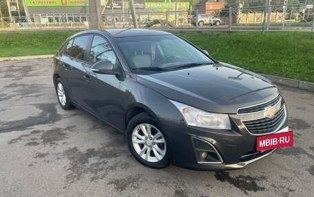 Chevrolet Cruze II, 2015 год, 900 000 рублей, 5 фотография
