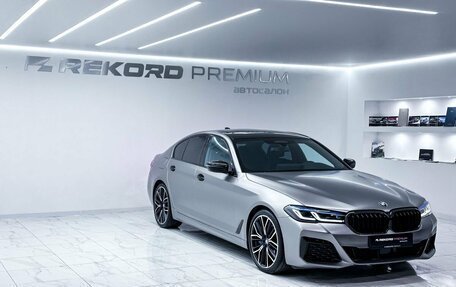BMW 5 серия, 2020 год, 6 150 000 рублей, 2 фотография
