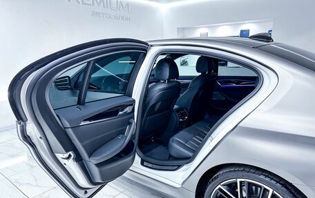 BMW 5 серия, 2020 год, 6 150 000 рублей, 32 фотография