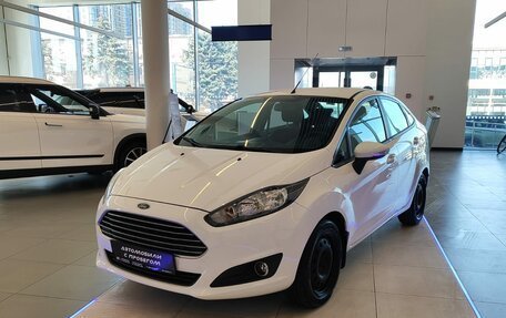 Ford Fiesta, 2015 год, 939 000 рублей, 1 фотография