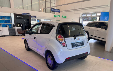 Chevrolet Spark III, 2011 год, 639 000 рублей, 7 фотография