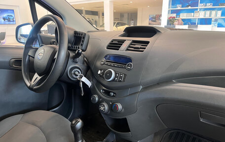 Chevrolet Spark III, 2011 год, 639 000 рублей, 13 фотография