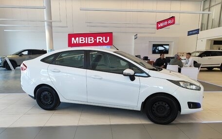 Ford Fiesta, 2015 год, 939 000 рублей, 4 фотография