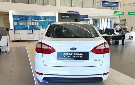 Ford Fiesta, 2015 год, 939 000 рублей, 6 фотография