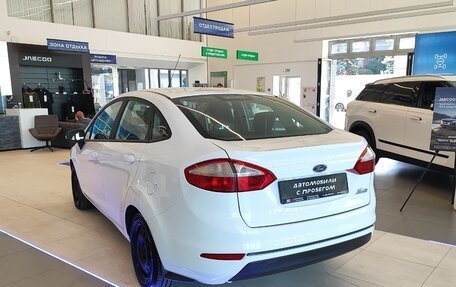 Ford Fiesta, 2015 год, 939 000 рублей, 7 фотография
