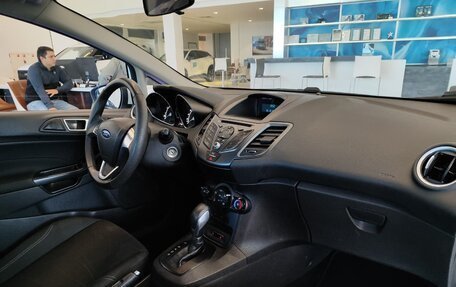 Ford Fiesta, 2015 год, 939 000 рублей, 11 фотография