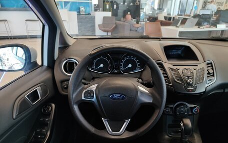 Ford Fiesta, 2015 год, 939 000 рублей, 10 фотография