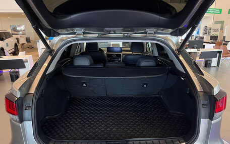 Lexus RX IV рестайлинг, 2021 год, 4 999 000 рублей, 15 фотография