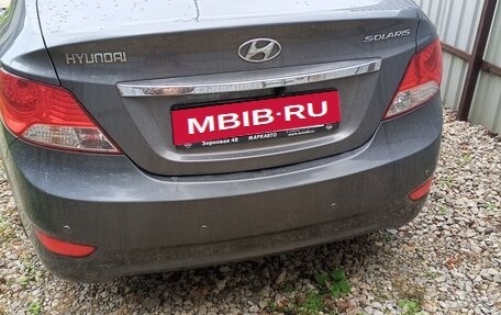 Hyundai Solaris II рестайлинг, 2011 год, 800 000 рублей, 1 фотография