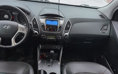 Hyundai ix35 I рестайлинг, 2012 год, 1 100 000 рублей, 2 фотография