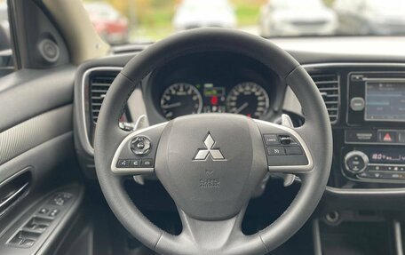 Mitsubishi Outlander III рестайлинг 3, 2013 год, 1 300 000 рублей, 14 фотография