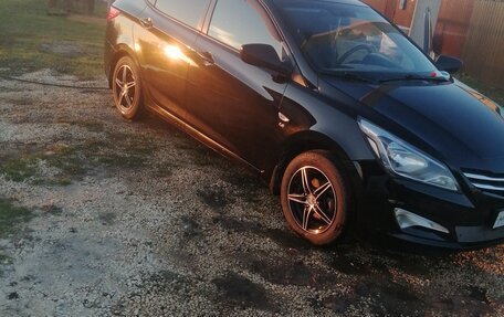 Hyundai Solaris II рестайлинг, 2014 год, 1 000 000 рублей, 5 фотография