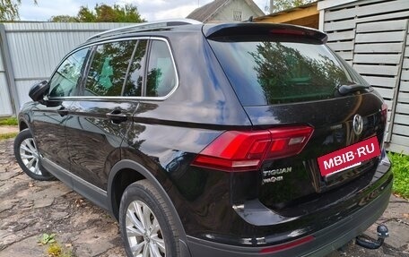 Volkswagen Tiguan II, 2018 год, 2 600 000 рублей, 6 фотография