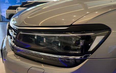 Volkswagen Tiguan II, 2019 год, 2 739 000 рублей, 9 фотография