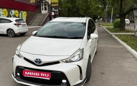Toyota Prius Alpha I (ZVW40/41), 2015 год, 1 220 000 рублей, 2 фотография