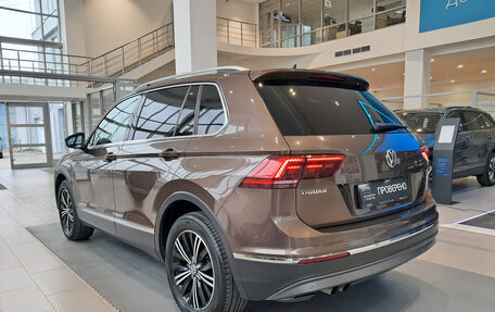 Volkswagen Tiguan II, 2017 год, 2 150 000 рублей, 11 фотография