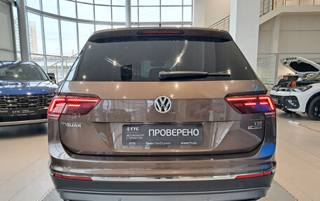 Volkswagen Tiguan II, 2017 год, 2 150 000 рублей, 10 фотография